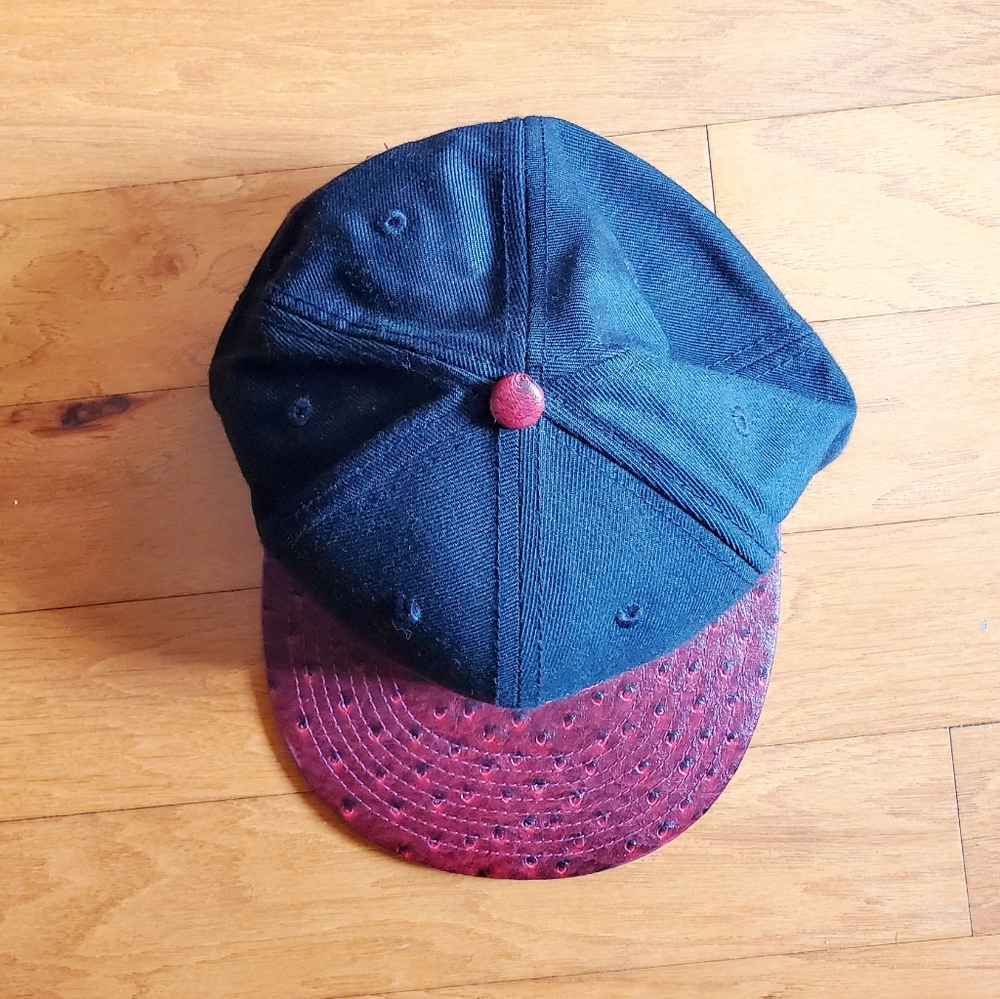 Post Up Strapback - Picture 4 of 4